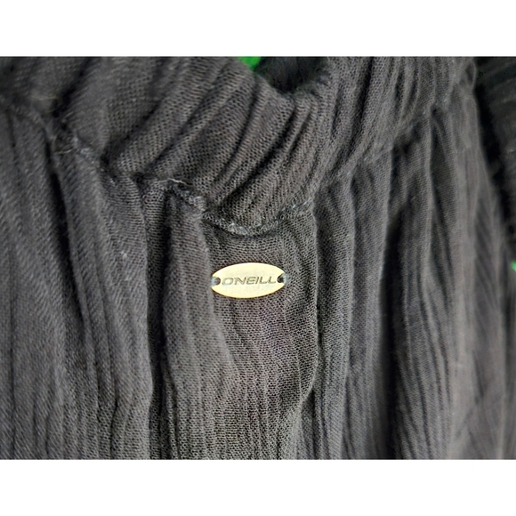 O'Neill Romper - Picture 4 of 7